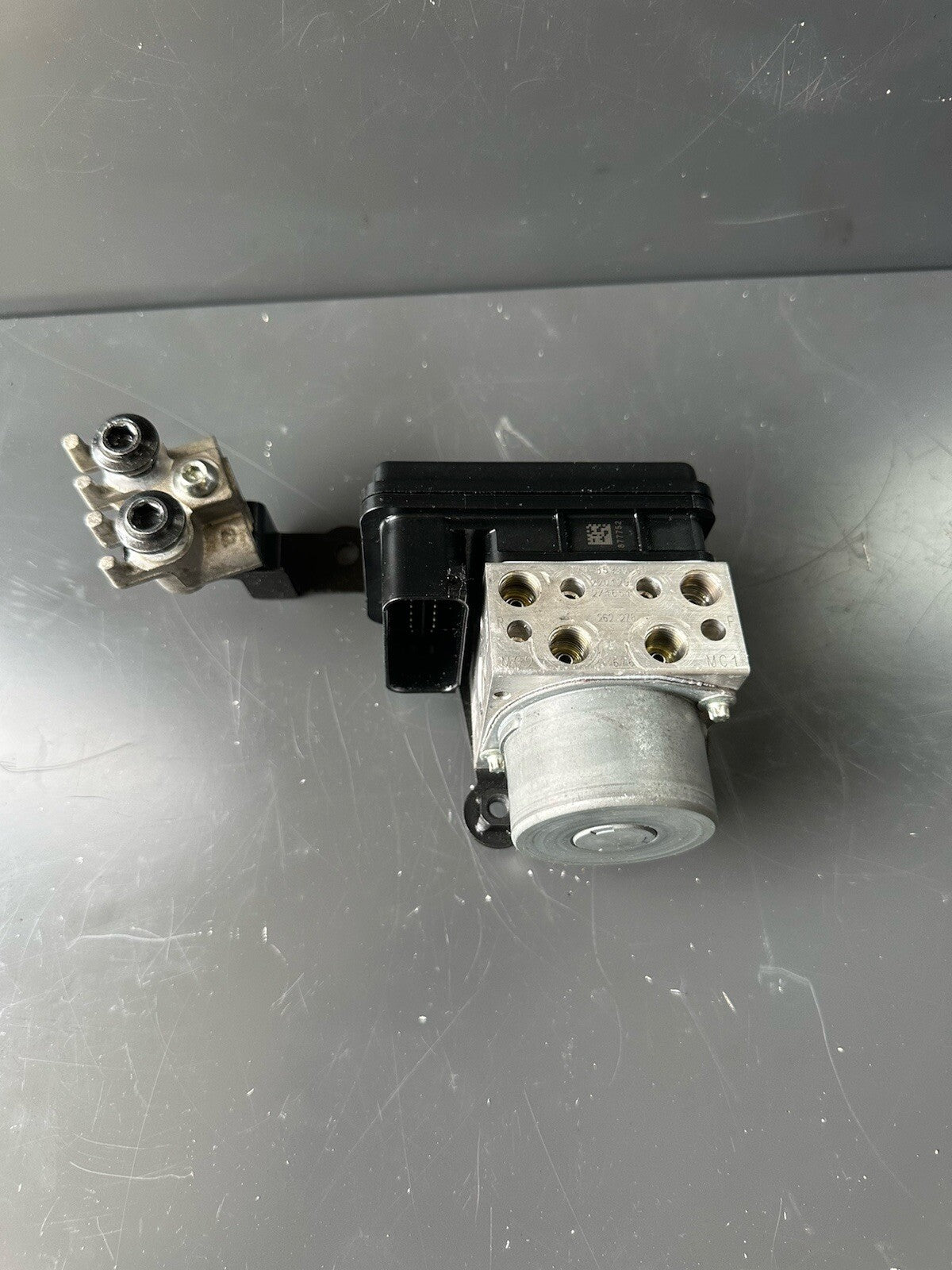 Yamaha MT09SP ABS pump 2021 - 2024 Yamaha MT09 SP ABS pump OEM 2022 5101 Miles