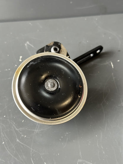 YAMAHA MT-09 SP Horn - B7N8337100 Yamaha MT09SP HORN 2021 - 5101 Miles OEM