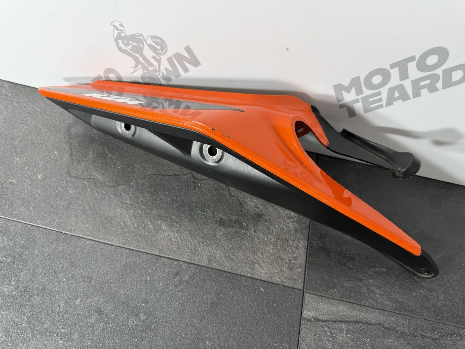 6a0bb12f-30d4-4a95-9edc-50db33141b6d