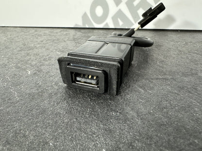 Triumph TIGER 900 GT PRO 2022 USB Connector Socket 6337 Miles 2020-2023 OEM