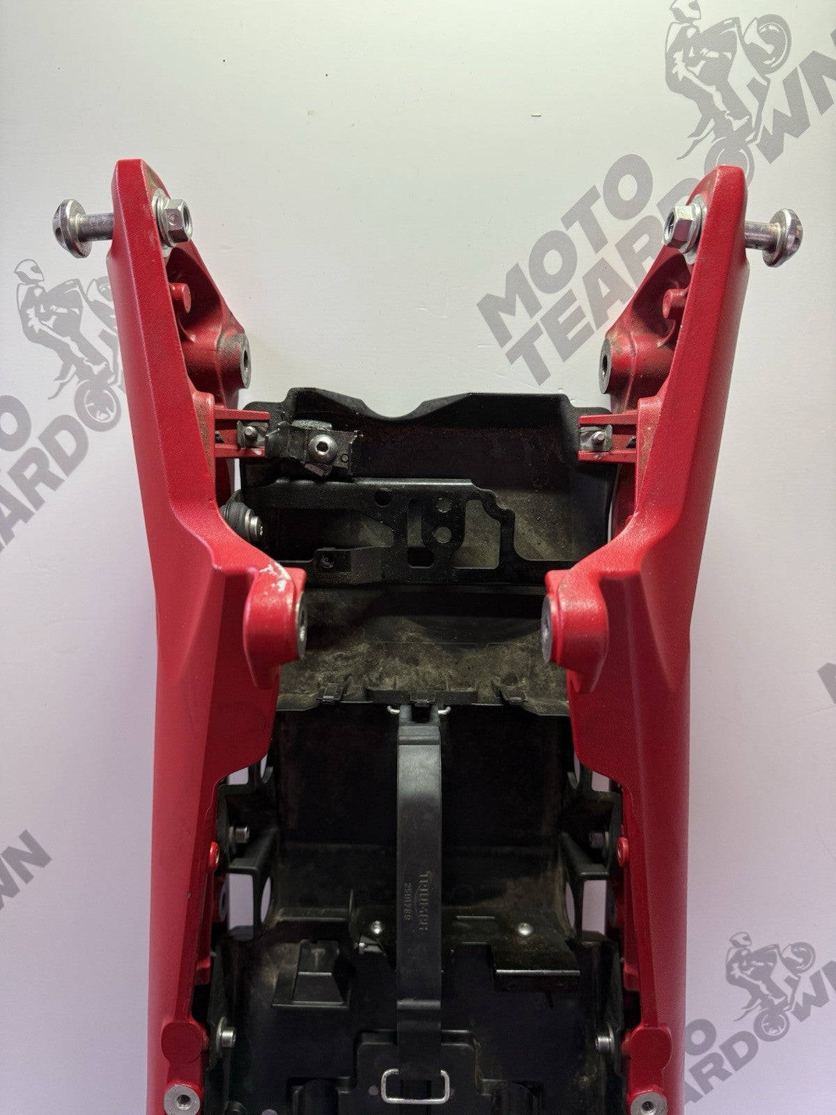 05b32e37-fda6-41dd-978d-181f85acd738