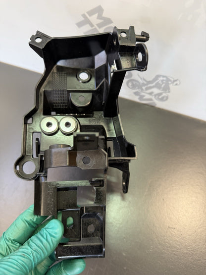 fbb70684-4e28-4407-9899-2ba5e4e6b912