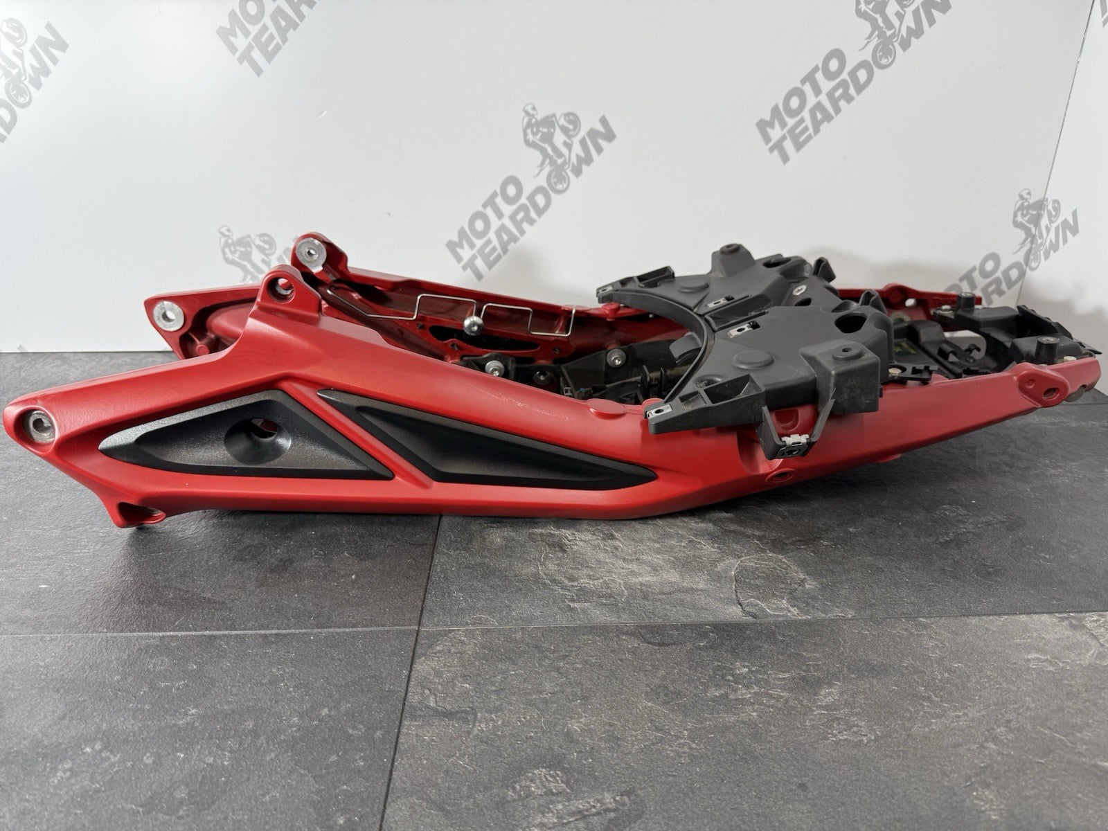 a947bea8-a179-4d54-8e7a-78af0f2ddf0a