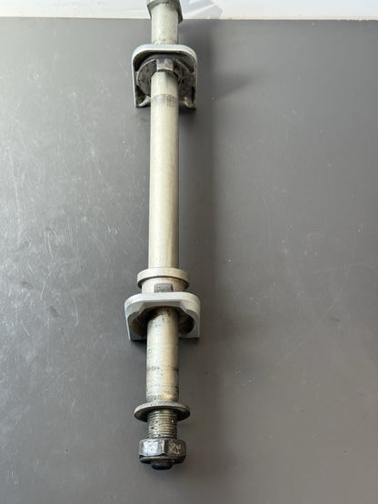 TRIUMPH TRIDENT 660 REAR WHEEL SPINDLE Rear Wheel Axle YEAR 2021-2024 OEM