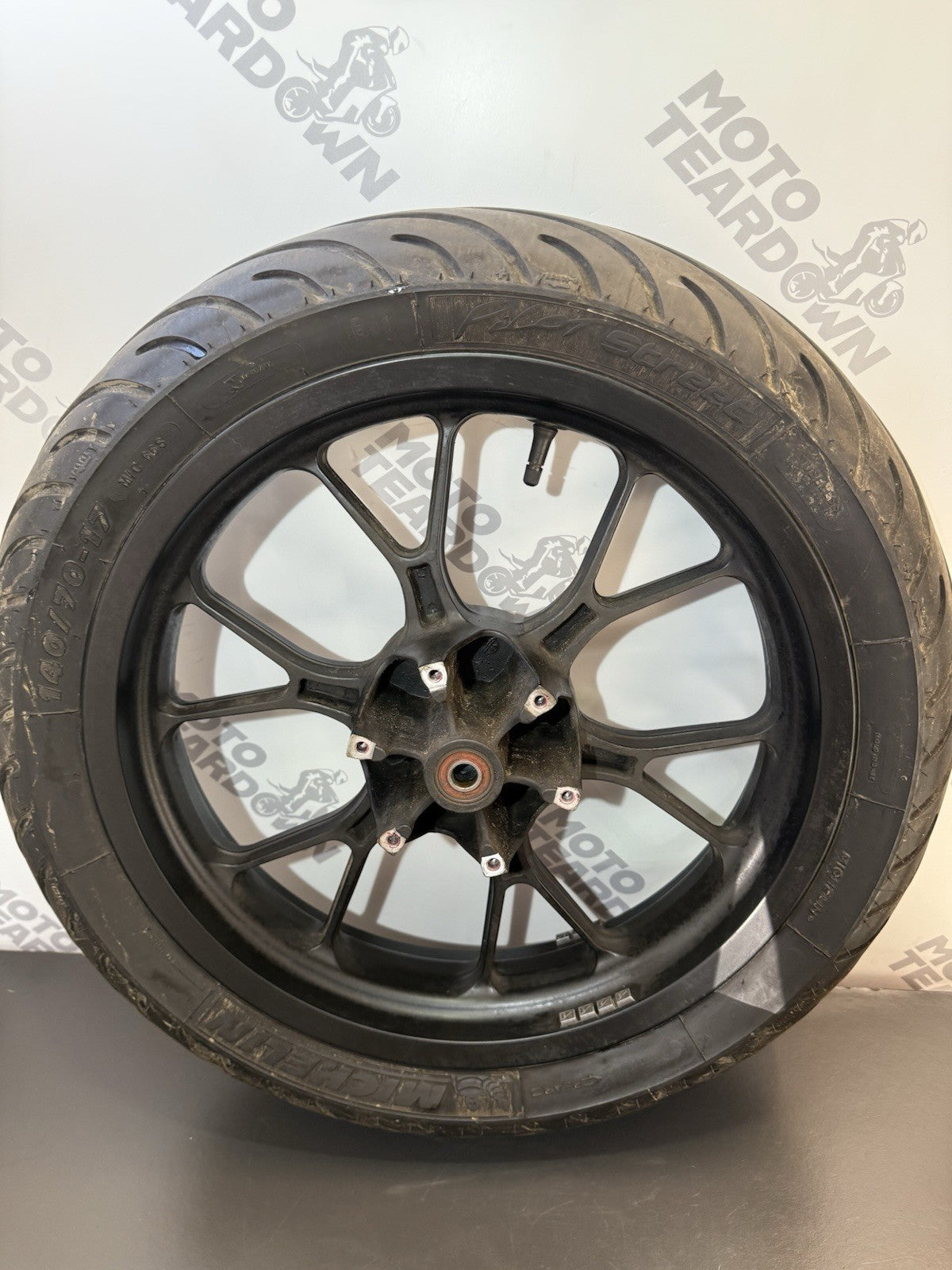 5d4d01ff-3a54-4706-8b26-5aaf761045b7