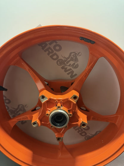 fbe6f867-56de-4d52-914d-f2821e8ed6ca