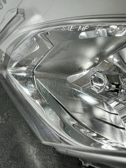 Aprilia RSV4 RF 1000 2016 Headlight Assembly Light Cluster 2015-2020 OEM Tuono