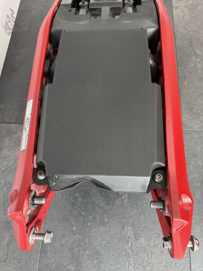 d7d784f9-a3c8-4aec-b740-b4ffc6feaf90