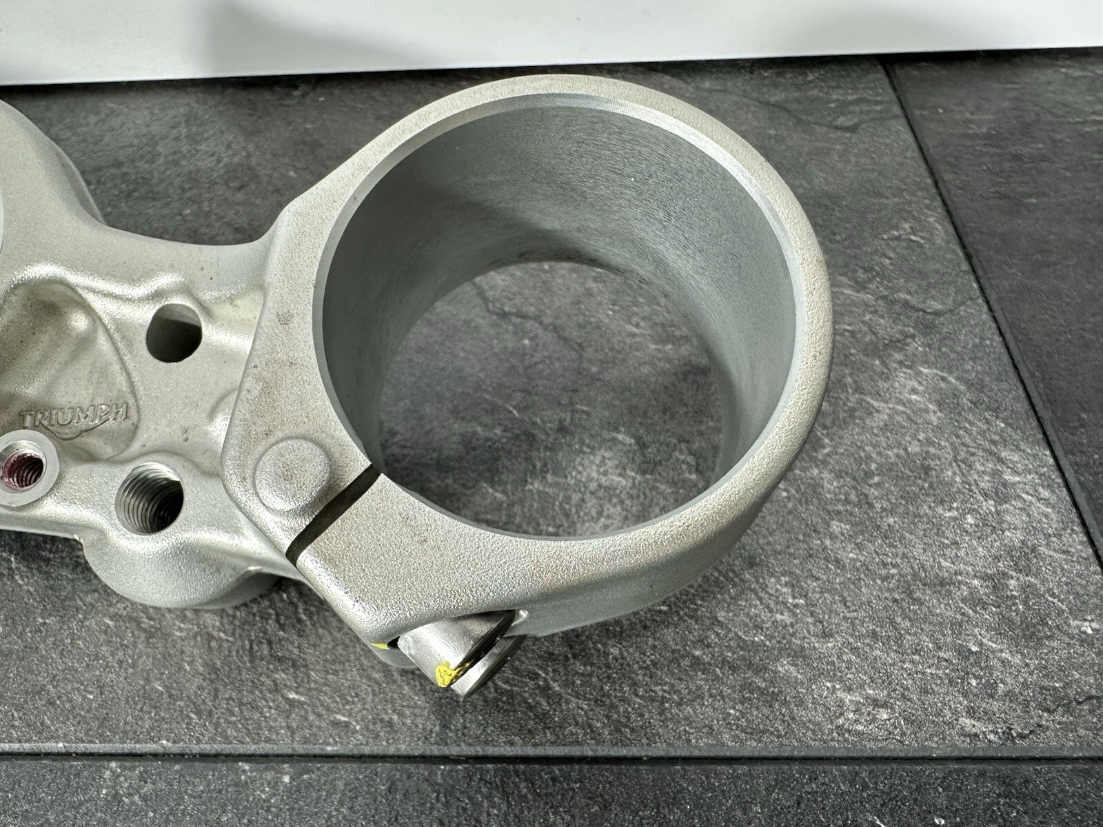 Triumph TIGER 900 GT PRO 2022 Top Yoke Upper Yoke 6337 Mile 2020-2023 OEM