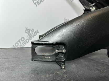 Suzuki GSXR 1000 2014 Swing Arm Swinging Arm Hugger 22774 Miles 2009-2016 OEM