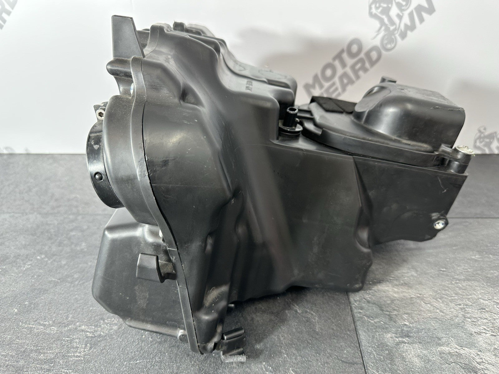 Kawasaki Z800 ABS 2016 Airbox & Filter 12691 Miles 2013-2018 OEM ZR800