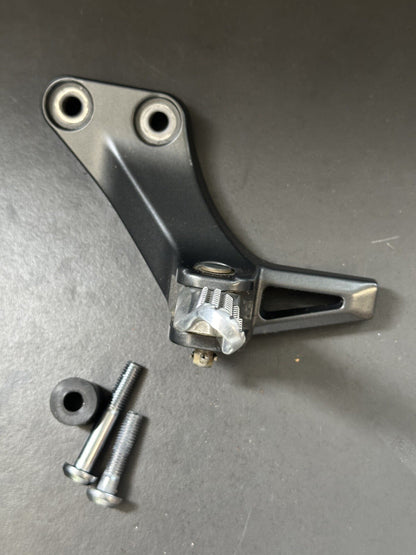 2022 YAMAHA MT-09 SP LEFT REAR FOOT REST LEFT PILLION FOOT HANGER MT09 SP Left