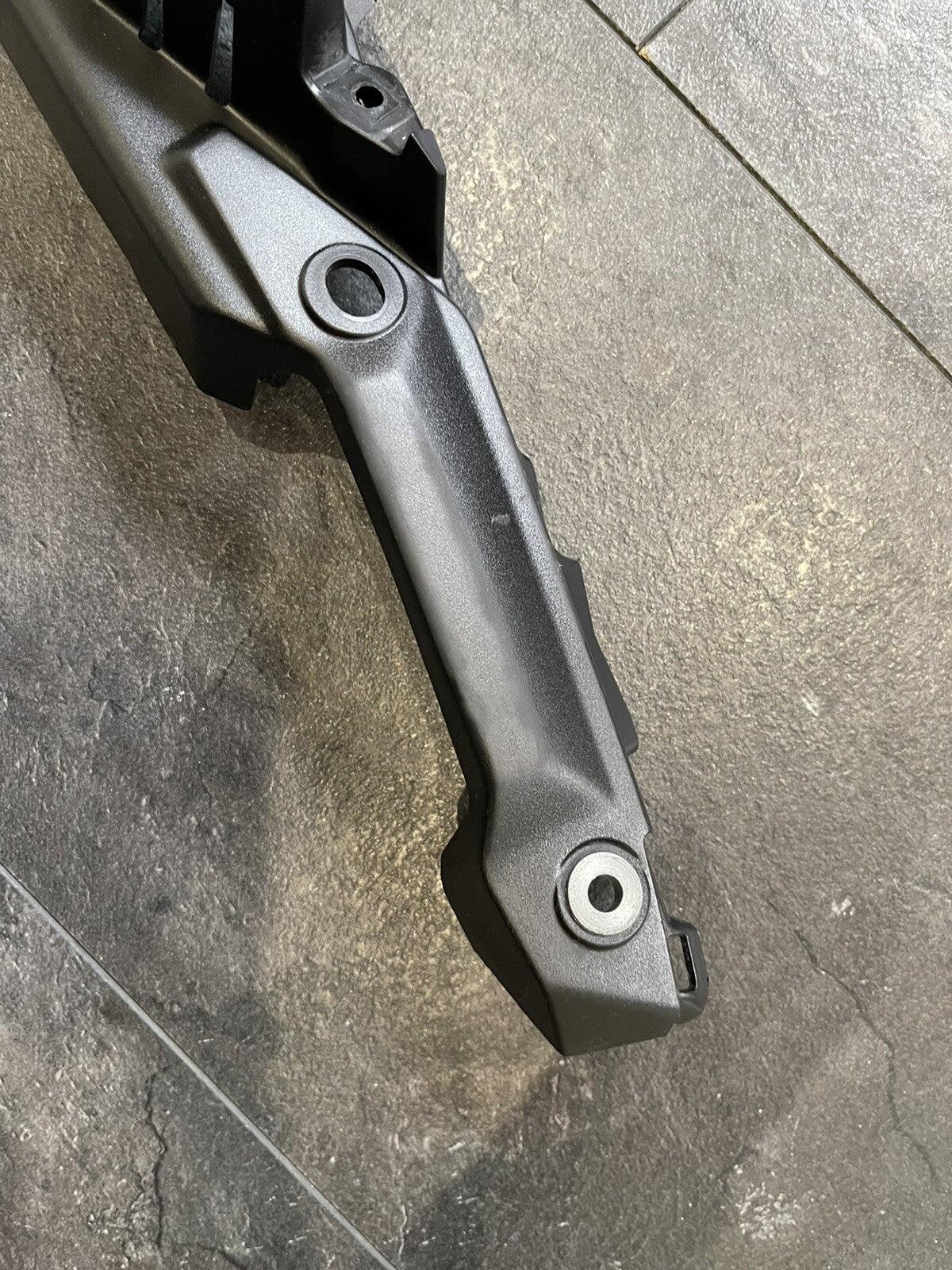 Yamaha MT10 SP 2019 Left Subframe Fairing Panel Cover 10953 Miles 2017-2021 2CR