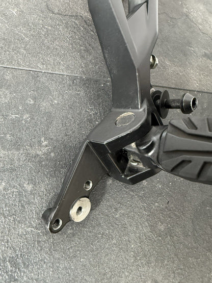 dc5281a9-7beb-4872-aea8-80d7a5ca9984