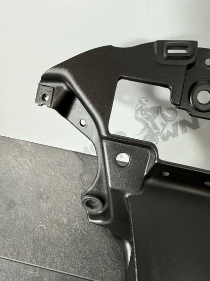 Triumph Street Triple 765 RS 2021 Clock Stay & Light Mount 21650 Miles 2020-2022