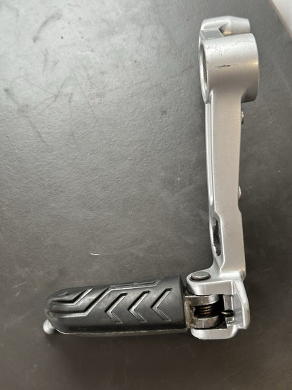 APRILIA RS660 Left Foot Rest L/H Rider Left Footrest  - 2B005202 2020-2023 OEM