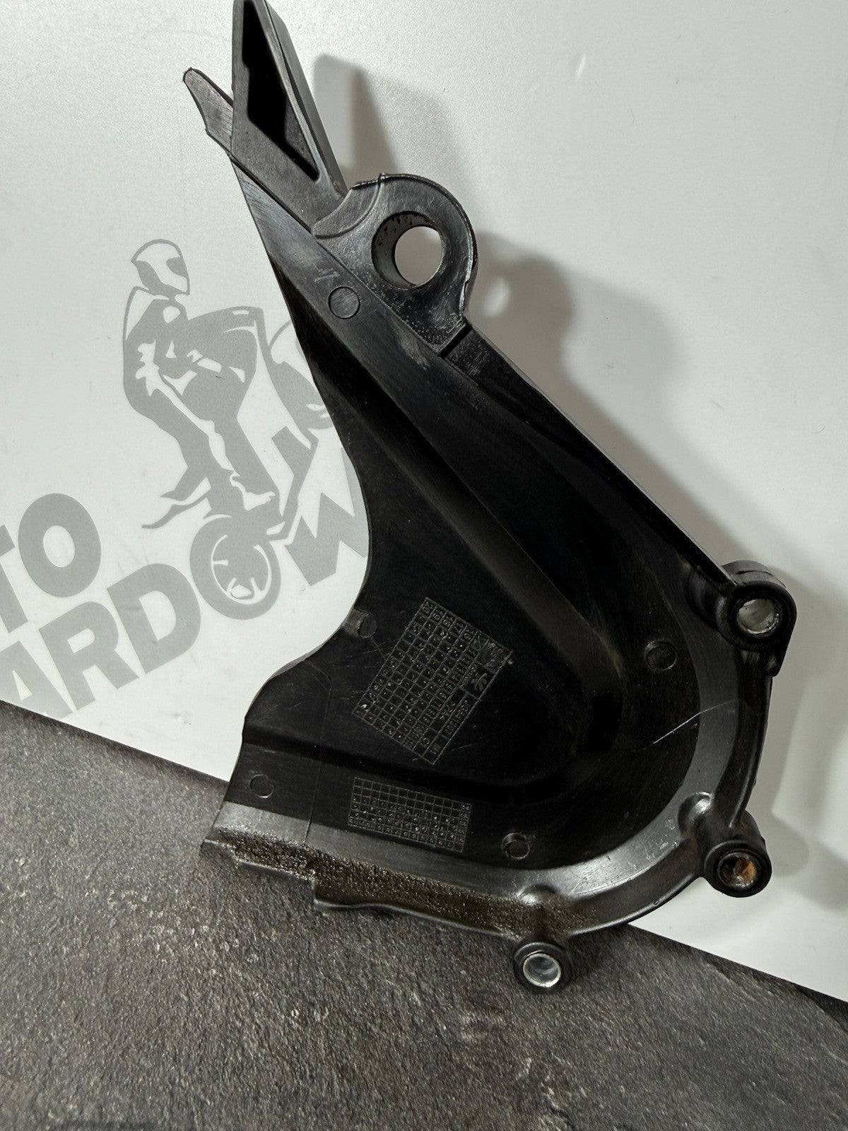 c4aaa656-0e31-47a8-9eeb-25ab82c7266e