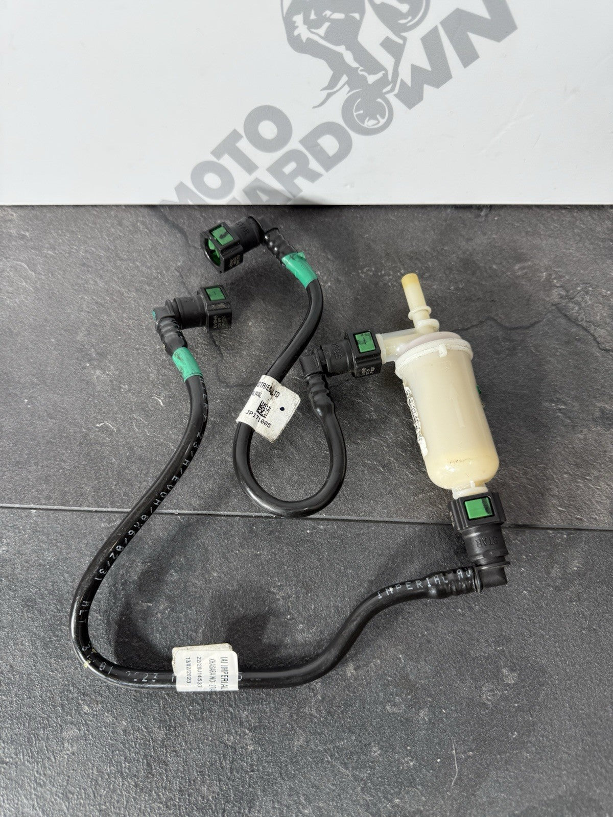 cc1463b9-6d9c-4c5f-8e2a-6018a2ba0c82