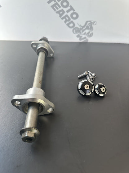 Triumph Street Triple 765 RS Swingarm Spindle Swing Arm Spindle 8126m 2017-2019