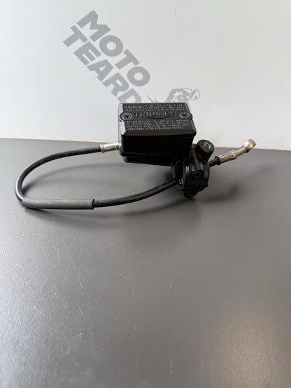 Triumph Trident 660 Front Brake Mastercylinder  2021-2024 OEM Front Brake