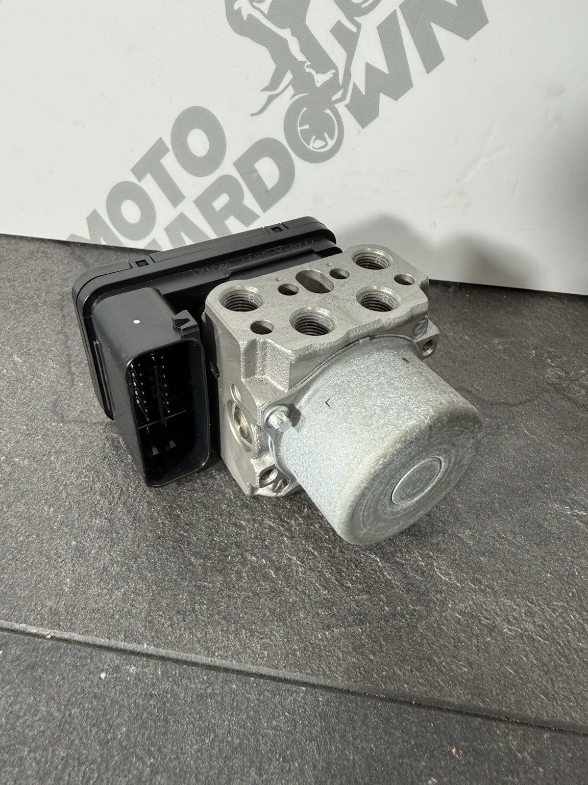 928fe435-5e30-4bdb-adae-1693b81816b3