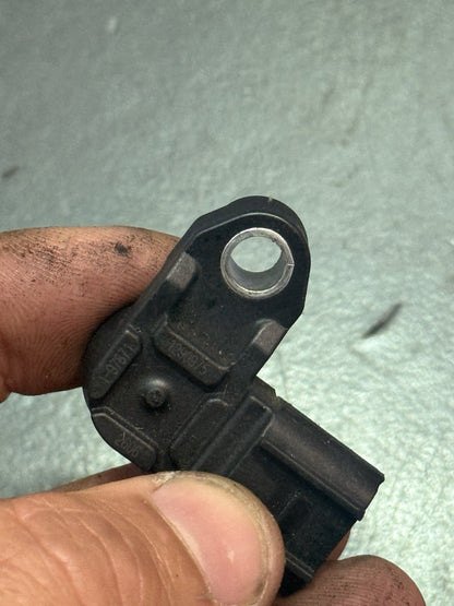 1f299a54-4c9f-4e96-b6d7-2f0e0c2e992e