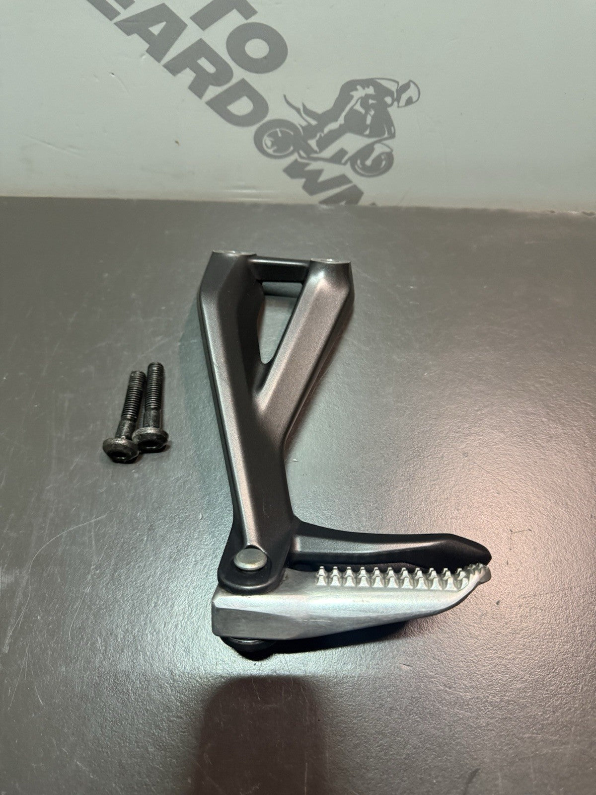 e1535da8-44f9-42ef-b02e-15fdafae6906