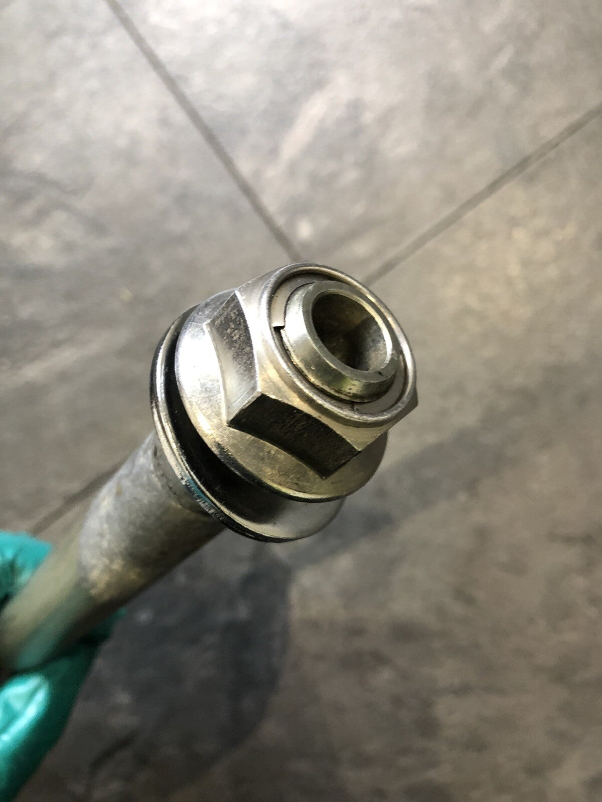 Yamaha MT10 SP 2017-2020 Swingarm Spindle Bolt Nut 10595 Miles OEM R1