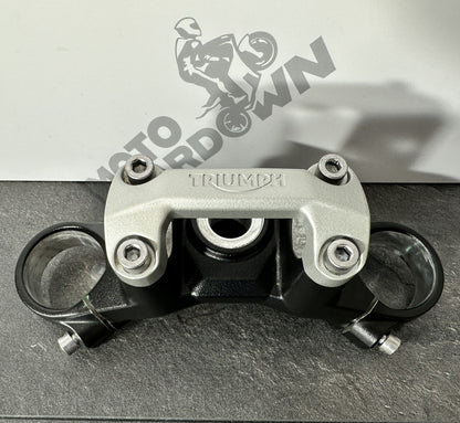 Triumph Trident 660 2022 Top Yoke & Risers Clamps 2962 Miles 2021-2024 OEM