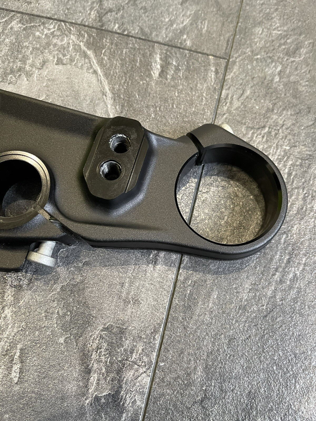 KTM Superduke R 1290 2020-2022 Top Yoke Triple Clamp Only 7179 Miles OEM