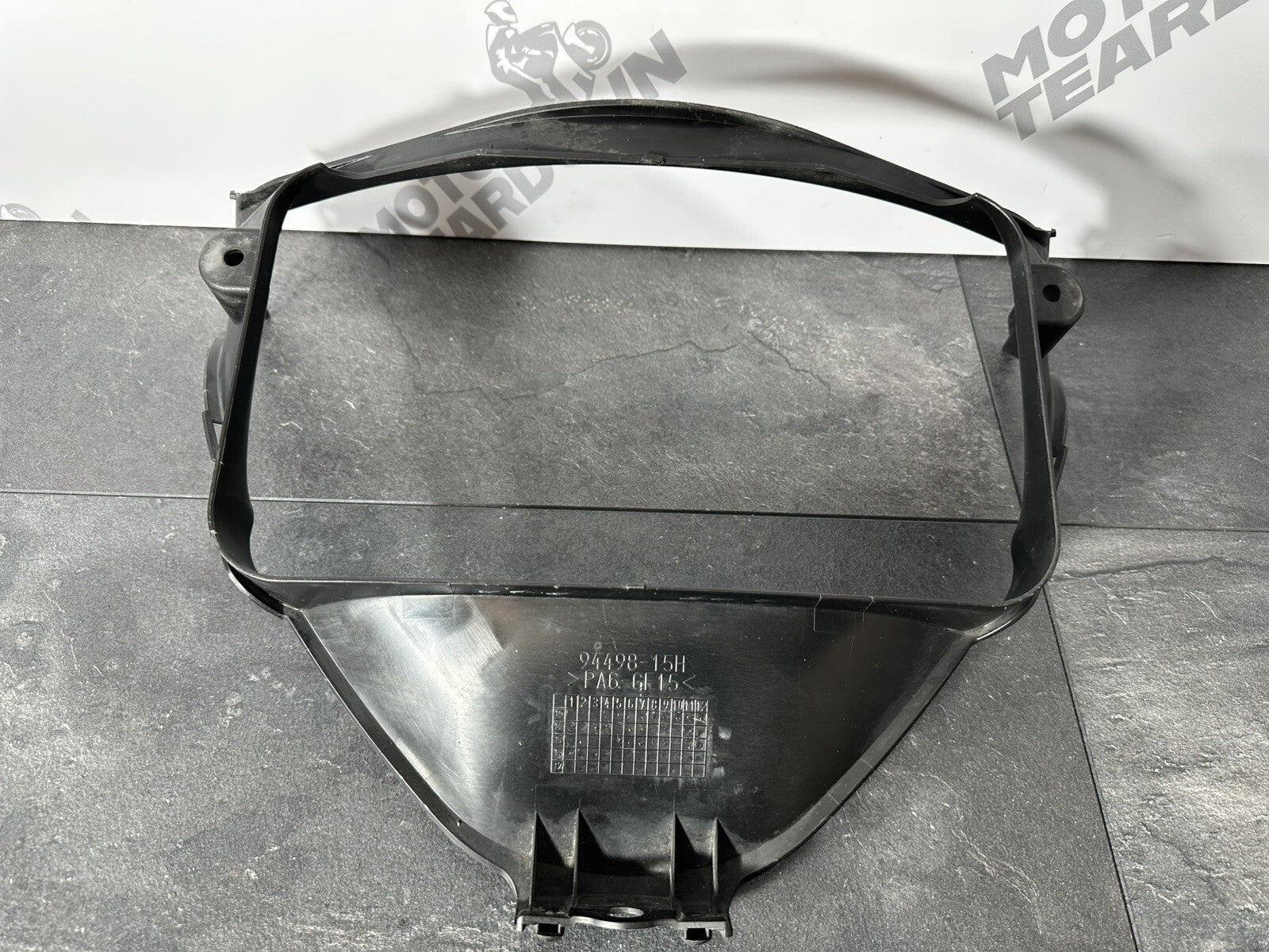 Suzuki GSXR 1300 2016 HAYABUSA Belly Pan V Piece Panel Fairing 18408 Miles OEM