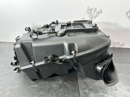 Aprilia Tuono V4 1100 2021 Airbox Air Filter Housing 6606 Miles 2022-2024 OEM