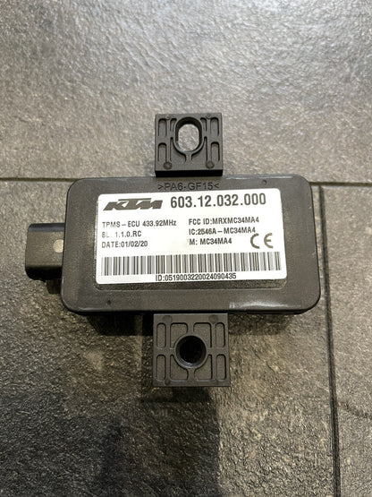 KTM Superduke R 1290 2020-2022 Tyre Pressure Sensor Receiver Unit OEM 2021