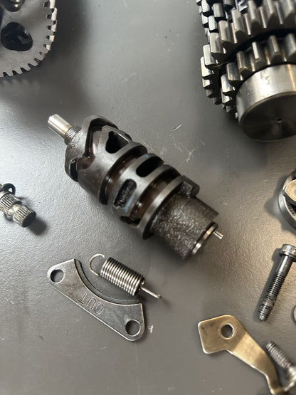 TRIUMPH SPEED TRIPLE 1050 2011 - 2015 COMPLETE GEARBOX TRANSMISSION ENGINE GEARS