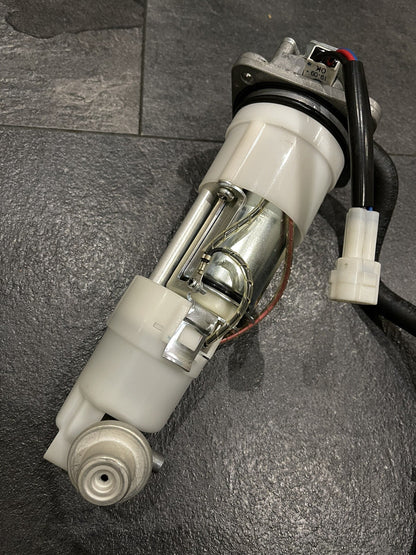 KTM Superduke R 1290 2020-2022 Fuel Pump Petrol Pump Sender OEM 2021 *UK ONLY*