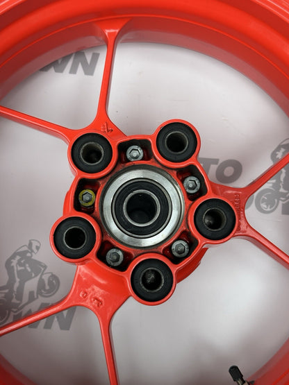 Aprilia Tuono V4 1100 Factory 2017 Rear Wheel Rim Only 9105 Mile RSV4 V4 Rear