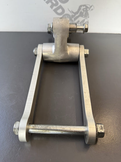 4bb08572-8d72-40b8-ab42-d866b0108bca