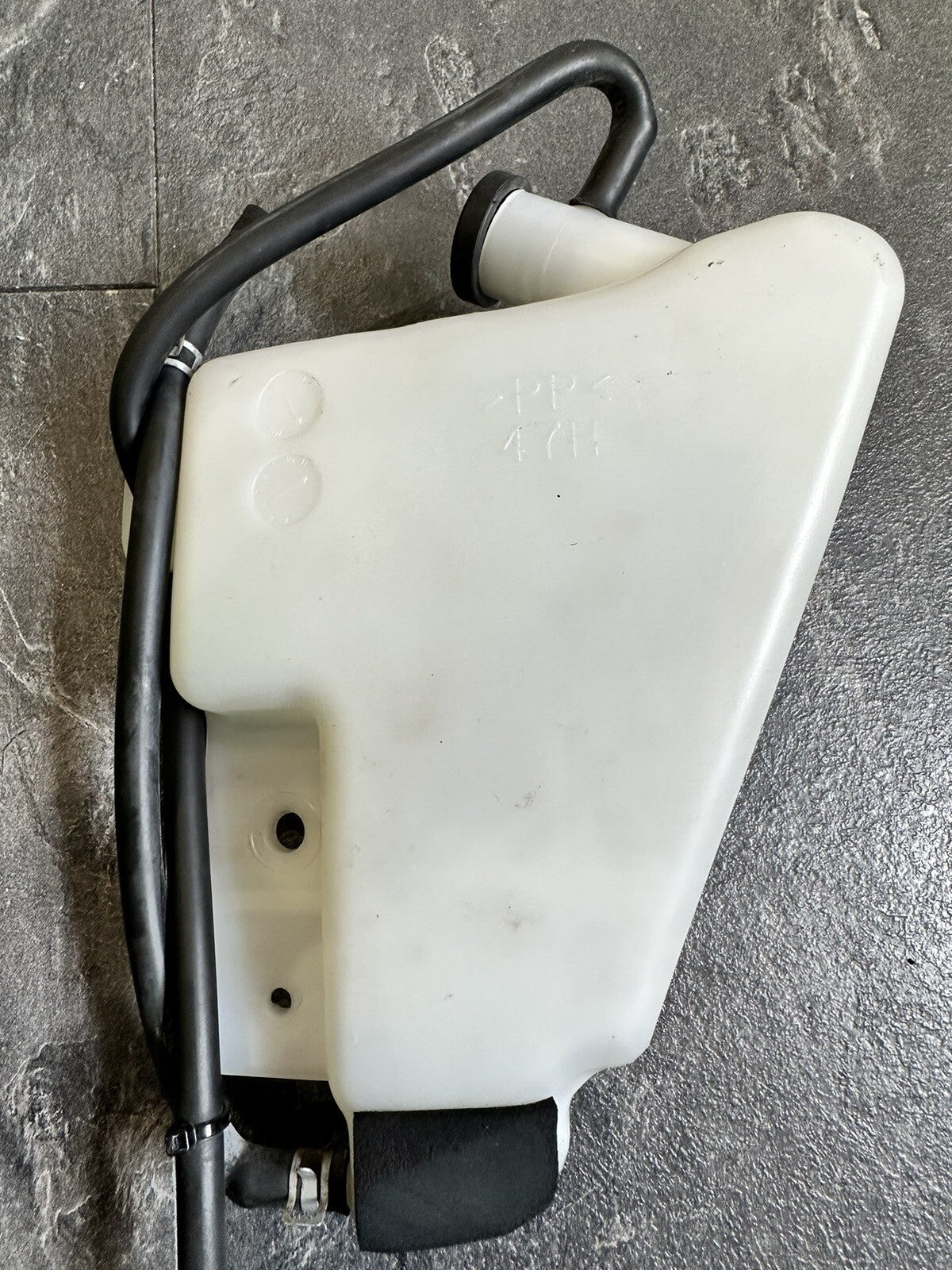 Suzuki GSXR 1000 2009 Coolant Expansion Tank Reservoir 2009-2016 Only 9715 Miles