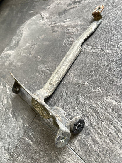 Suzuki GSXR 1000 2017 Oil Cooler Holder Bracket 2018 AL7 2017-22 Only 5129 Miles
