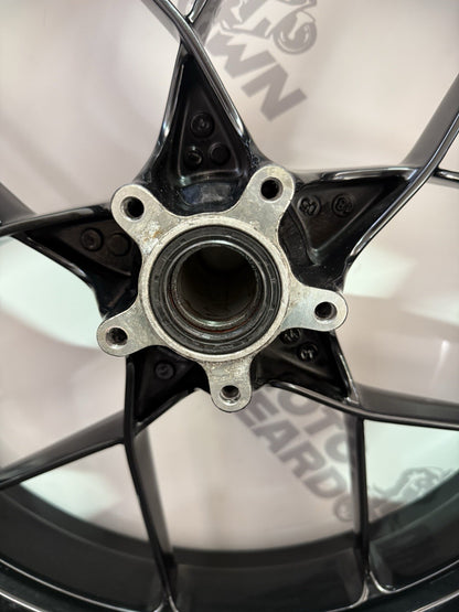 bb409a03-21ac-4cbd-9586-f21292cc6d8d