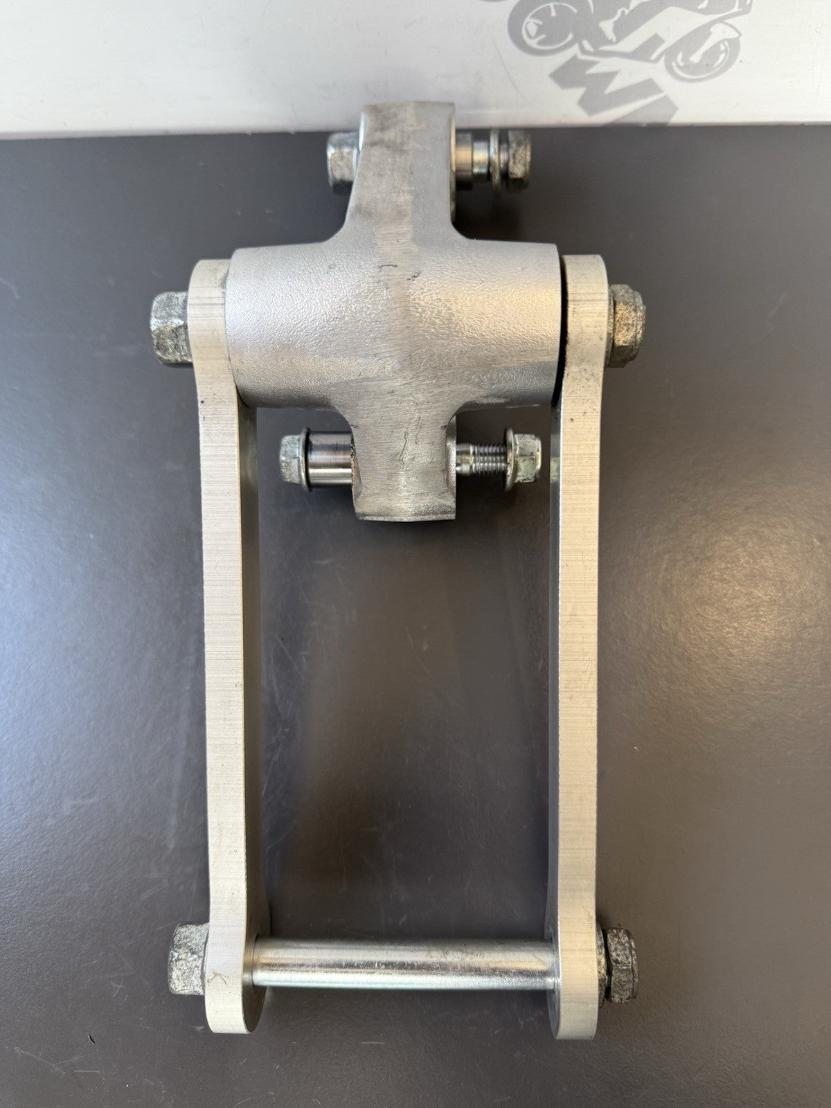 5bc599ad-7271-440b-8358-38359f9fa3f9