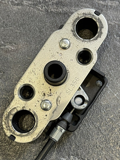 Kawasaki Ninja ZX10R 2016 Pillion Seat Catch Mechanism 2017-2020 18266 Miles OEM