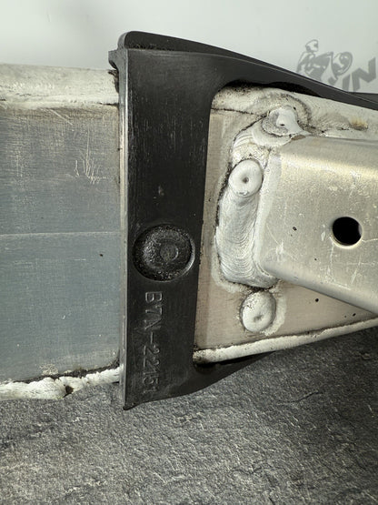 e9f4caec-c3e2-4ba9-ad85-eb541f6d4c65