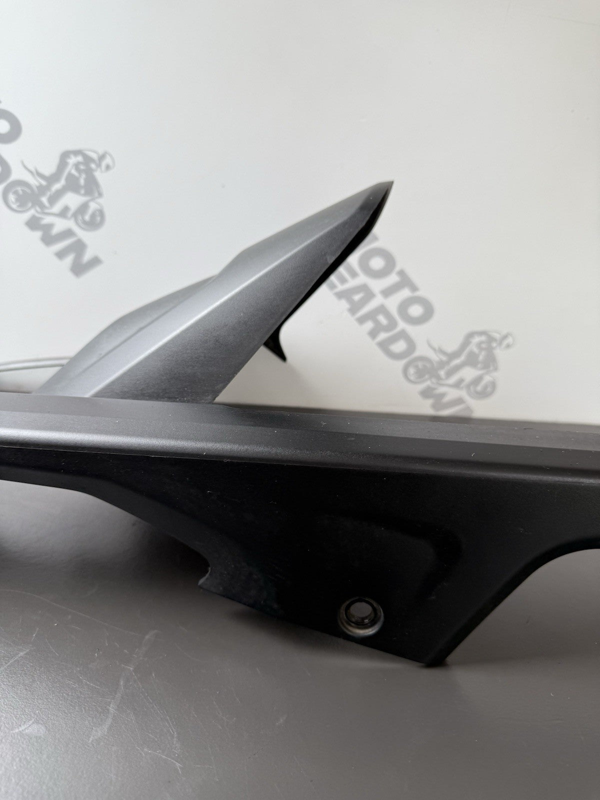 TRIUMPH TRIDENT 660 Rear Mudguard Rear Hugger Chain Guard 2021-2024 T2053300 OEM