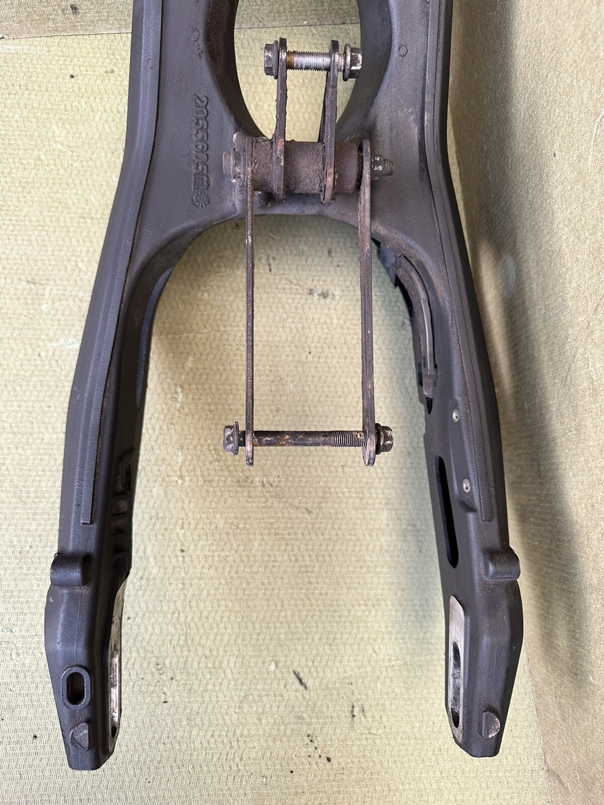 TRIUMPH STREET TRIPLE 765 RS R S  REAR SWING  ARM T2055605 2017 - 2019 Swingarm