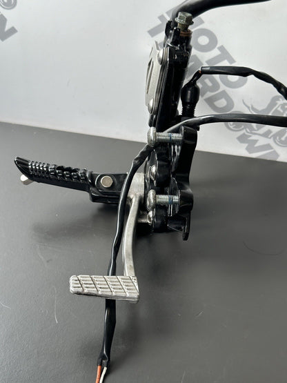 Suzuki GSXR 1000 GSXR1000 2009 - 2016 Front Right Side Footrest Foot Rest 2010