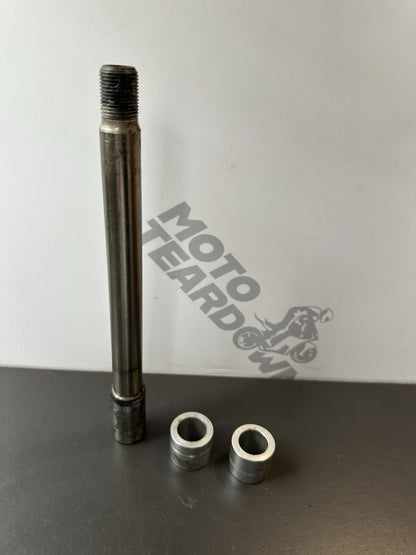 TRIUMPH STREET TRIPLE 765S 765RS 765 FRONT WHEEL SPINDLE FRONT AXLE 2017-2019