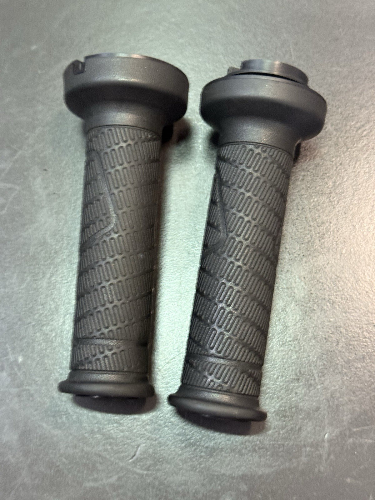 88ae3d27-9a46-462b-8872-00931d4d4d45