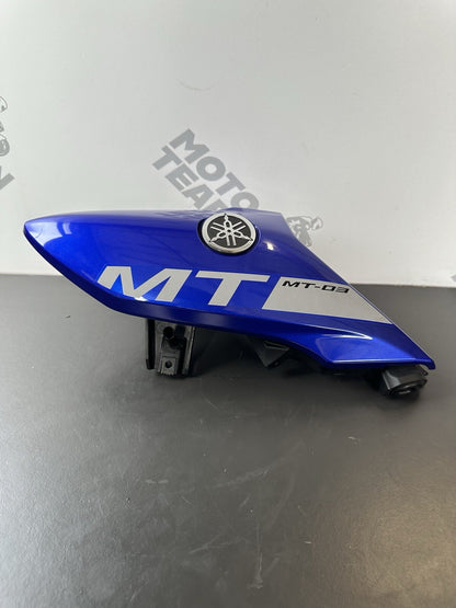 YAMAHA MT03 Right AIR DUCT FAIRING PLASTIC RIGHT MT 03 Right Air Duct Fairing