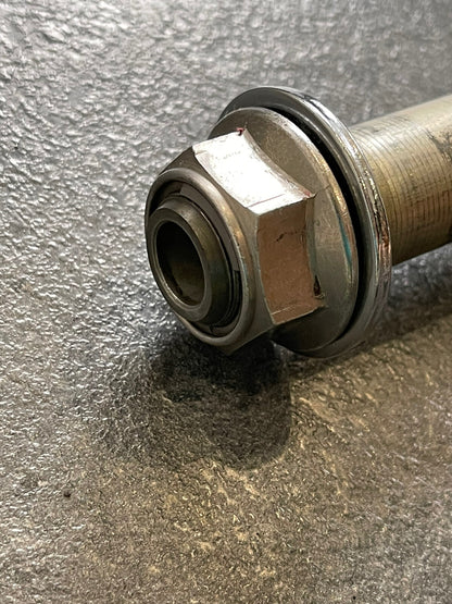 Yamaha MT10 SP 2019 Swingarm Spindle Bolt 10953 Miles 2017-2021 R1 2CR